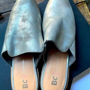 Gorgeous BORN in California silver mules/slides
